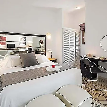 فندق Punta Sur 3*