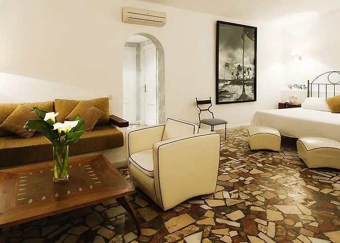 Punta Sur فندق 3*